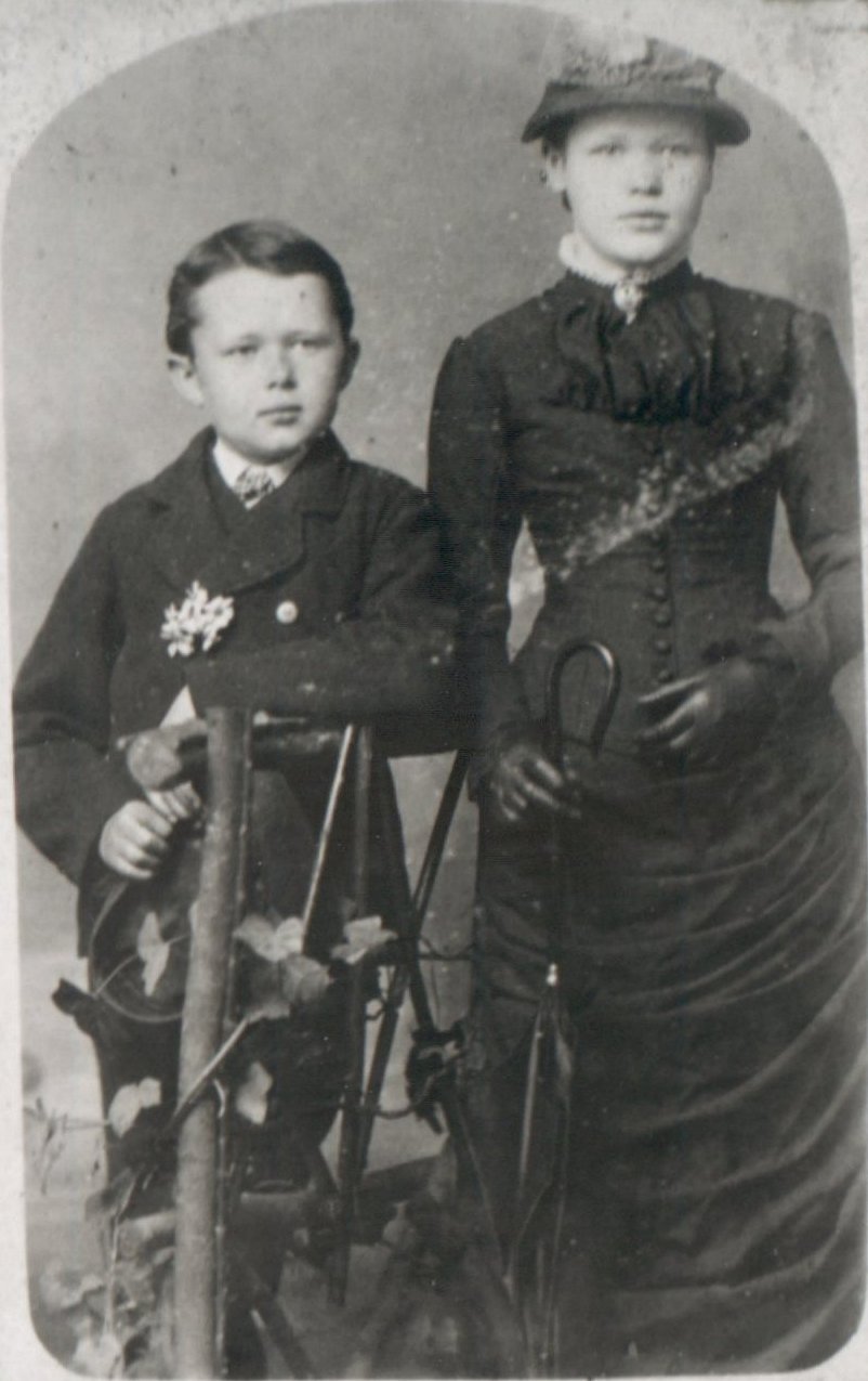 Catrine Henriette Nielsen (1871 - 1938) og Niels Andreas Herman Nielsen (1875 - 1941)
